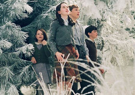 Narnia Günlükleri: Aslan, Cadı ve 

Dolap izle